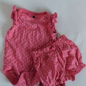Baby Gap Brannan's favorites onesie and short set